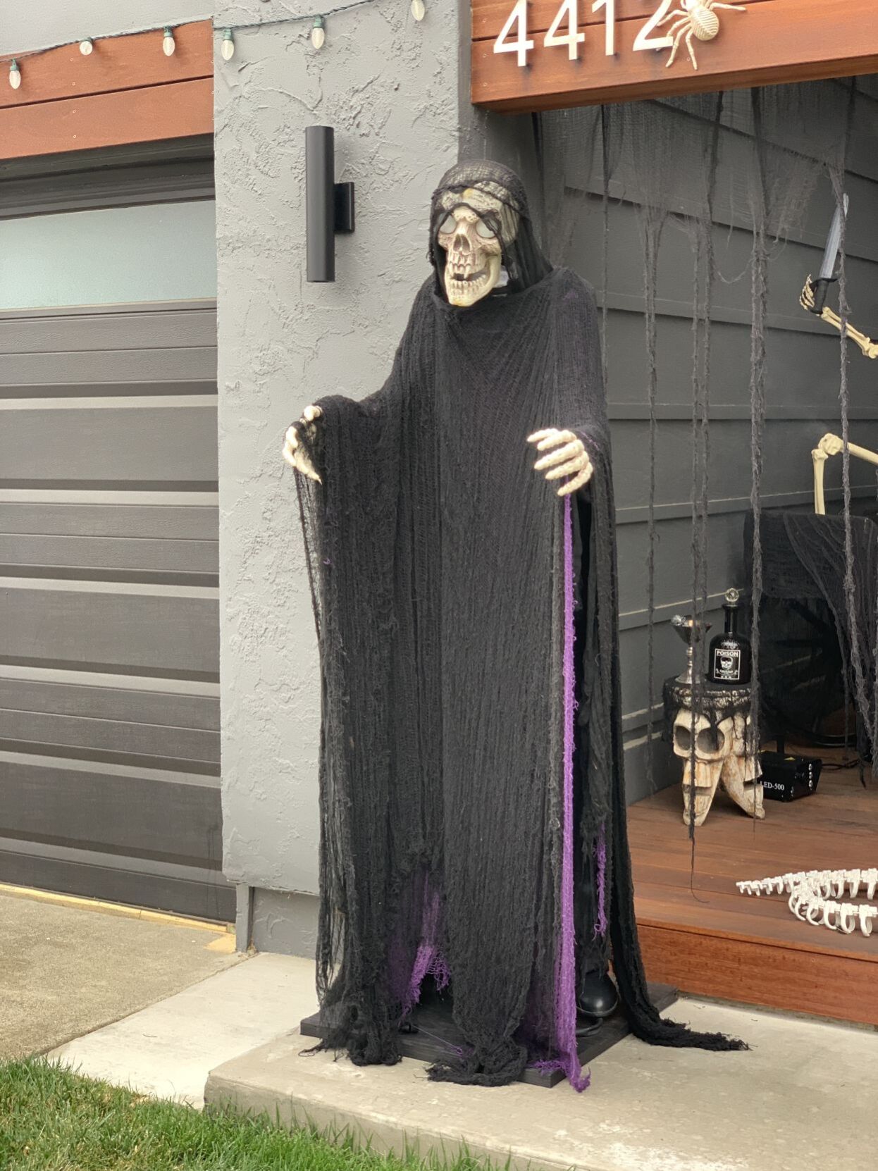 Skeletons take over Napa house for Halloween